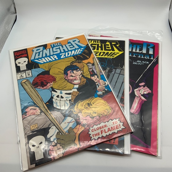 Vintage Marvel Comics 1990s The Punisher Comics 4,9,34 Comic Books-Set of 3 - Picture 10 of 12